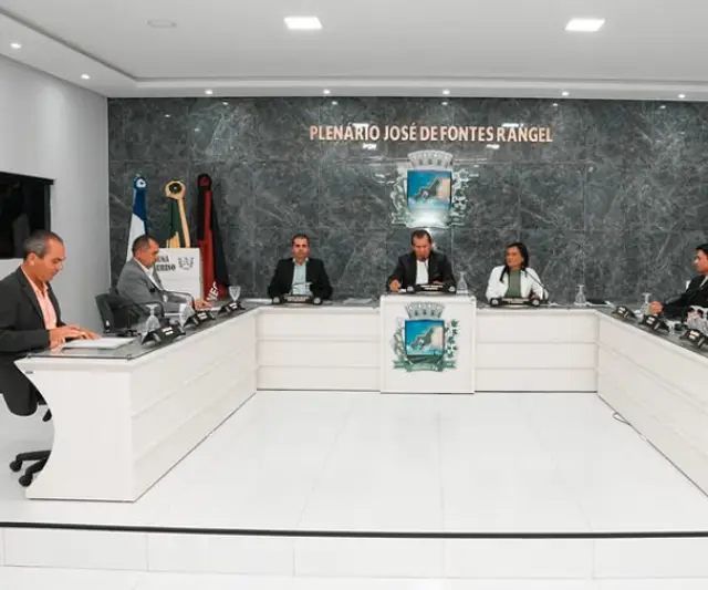 CÂMARA MUNICIPAL DE TENÓRIO REALIZOU SESSÃO ORDINÁRIA Nesta sexta-feira, 18 de setembro, a Câmara Municipal de Tenório realizou mais uma Sessão Ordinária, contando com a presença de todos os vereadores e da população em geral.