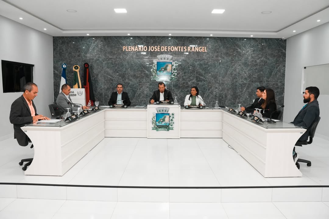 CÂMARA MUNICIPAL DE TENÓRIO REALIZOU SESSÃO ORDINÁRIA